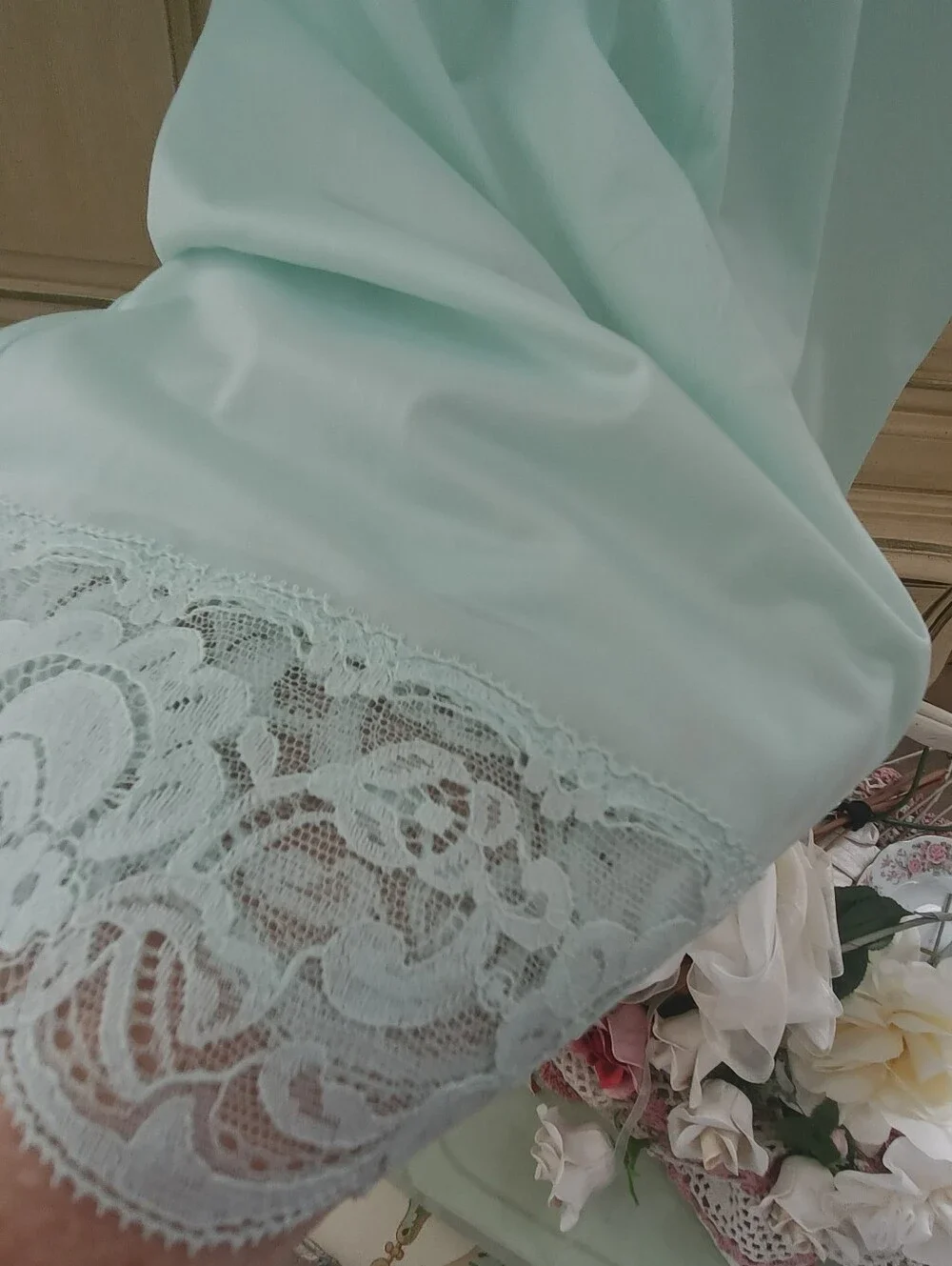 STUNNING, UNWORN, NWT MINT GREEN " VANITY FAIR" MYLON AND  LACE FULL SLIP! - Picture 11 of 16